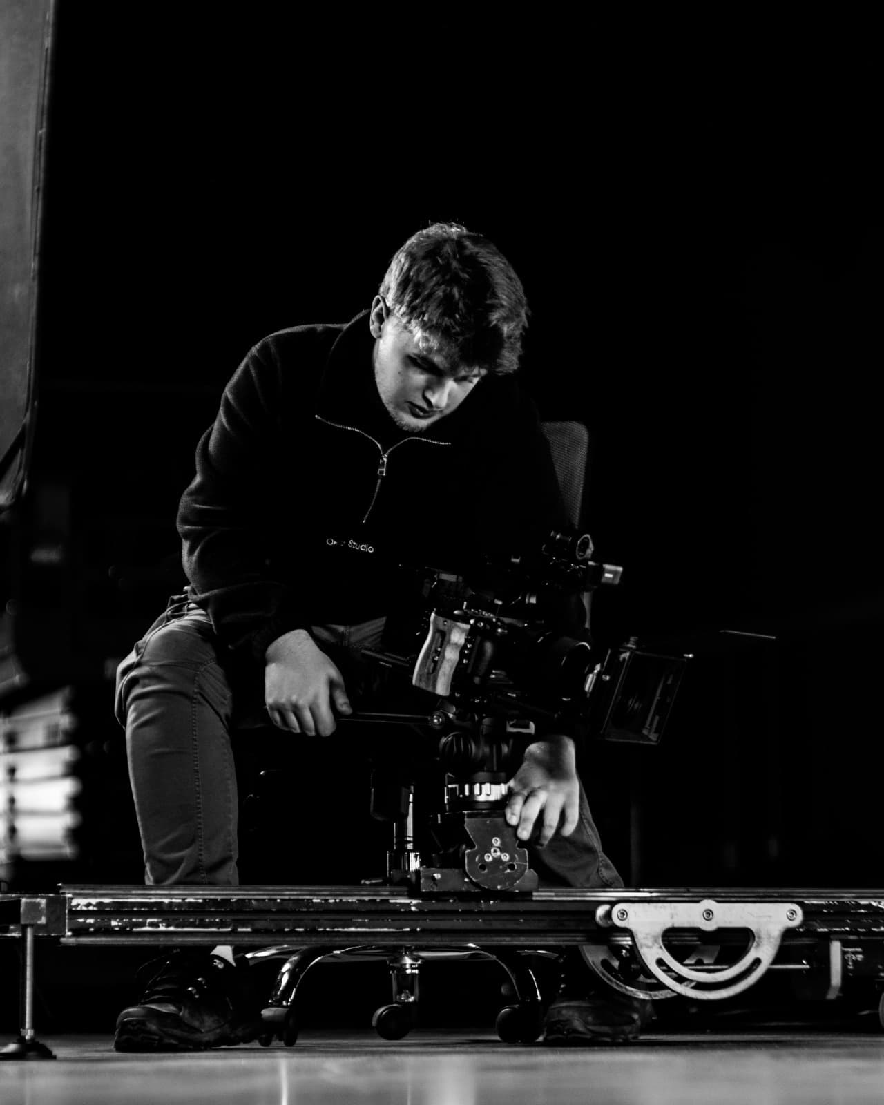 Vault 5 – made by humans, not robots